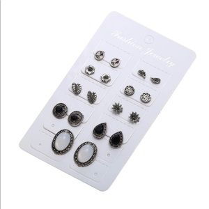 Set of Earrings